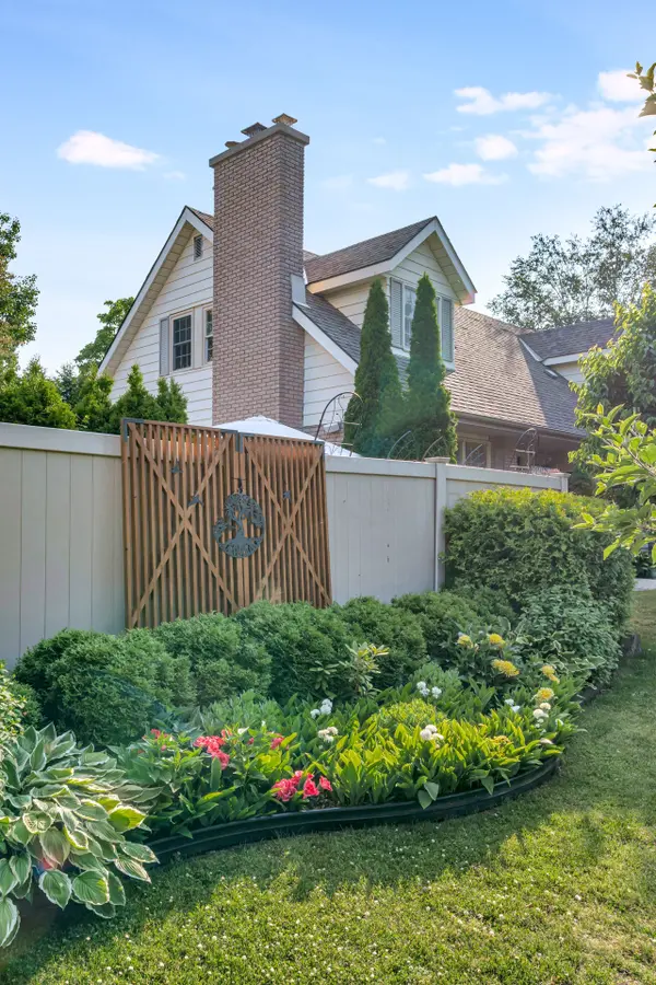 Belleville, ON K8N 5J4,77 Edgehill RD