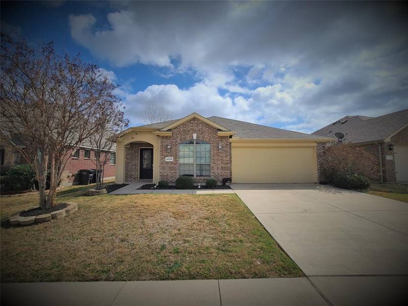 6256 Chalk Hollow Drive, Fort Worth, TX 76179