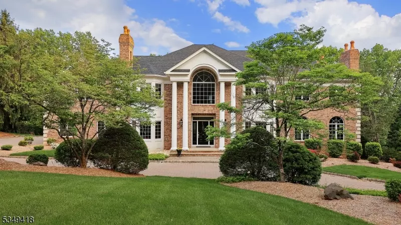 24 Glenview Dr, Warren Twp., NJ 07059