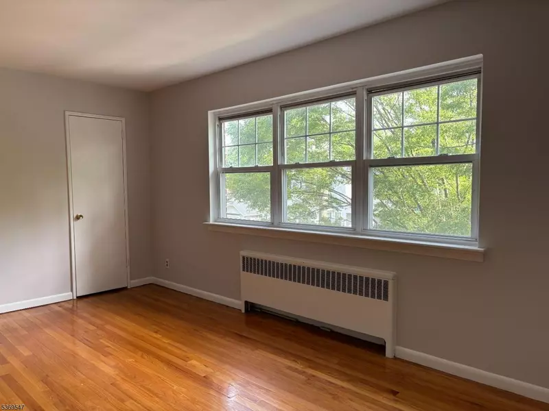 430 Beverly Rd #E, Teaneck Twp., NJ 07666