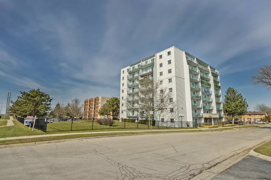 986 Huron ST #701, London East, ON N5Y 5E4