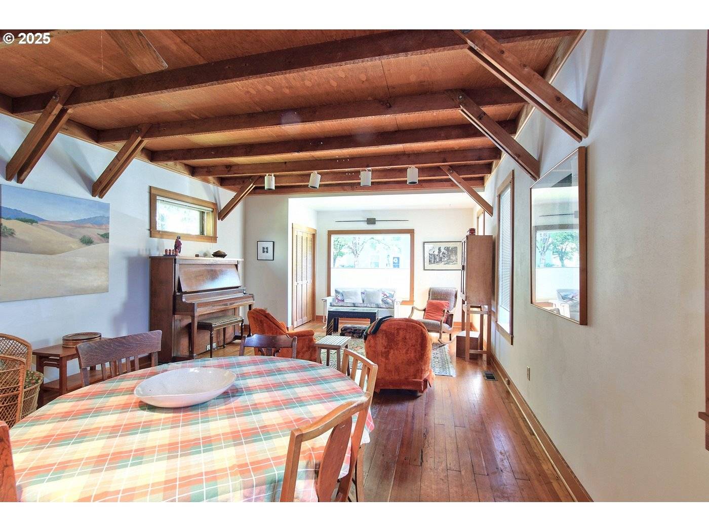Portland, OR 97202,1704 SE HAROLD ST