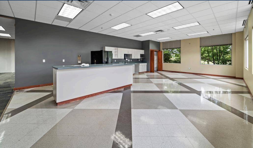 Coralville, IA 52241,2303 Jones Blvd #A