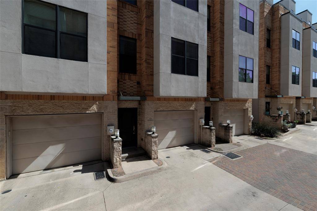 Fort Worth, TX 76102,724 Skyline Bluff Court