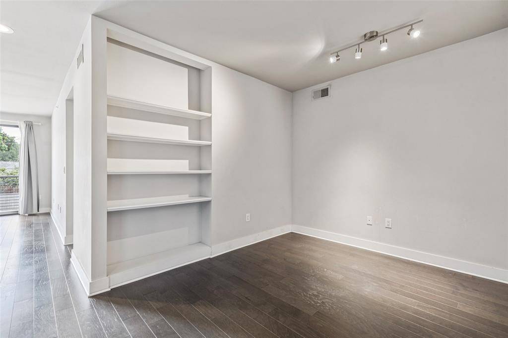 Dallas, TX 75219,4414 Cedar Springs Road #206