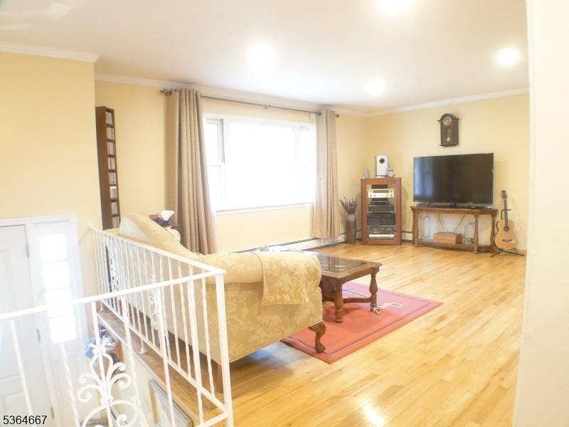 Montville Twp., NJ 07082,28 Forest Pl