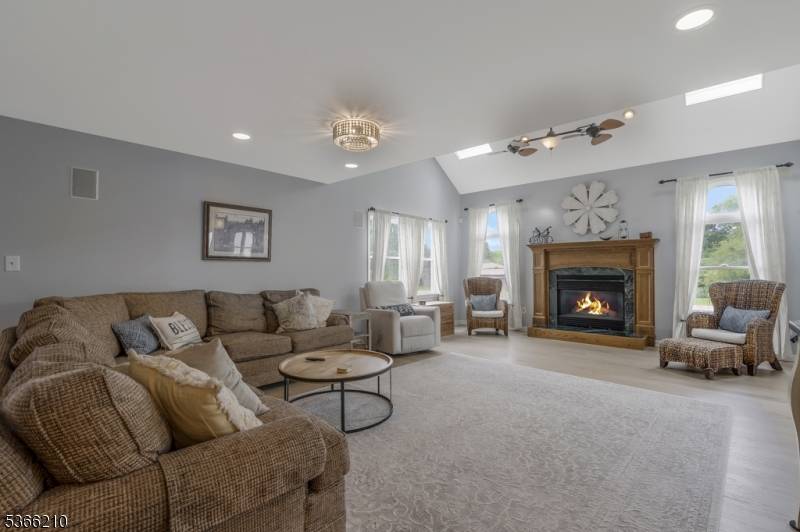 Readington Twp., NJ 08889,14 Heath Rd