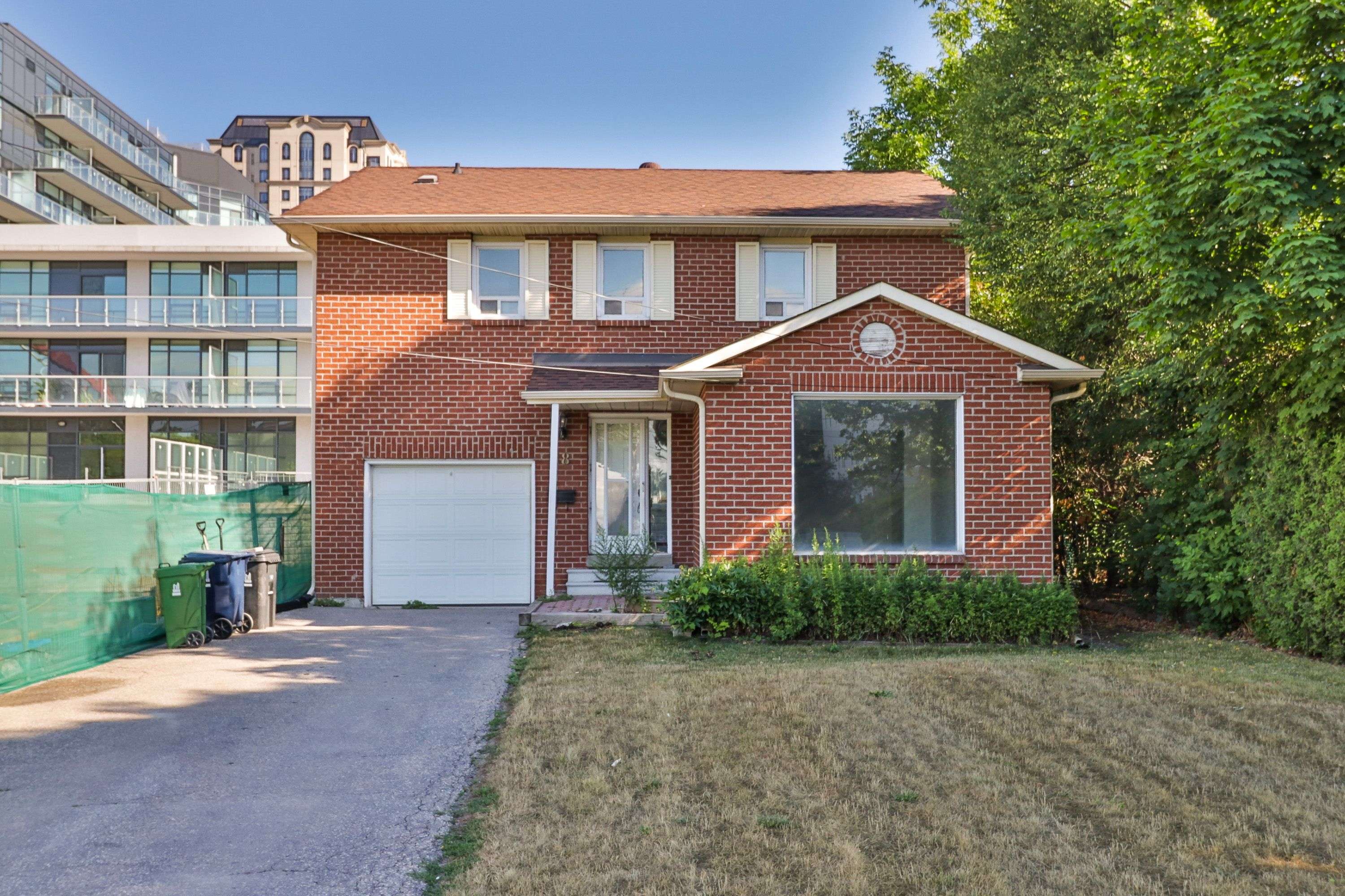 18 Dervock CRES, Toronto C15, ON M2K 1A7