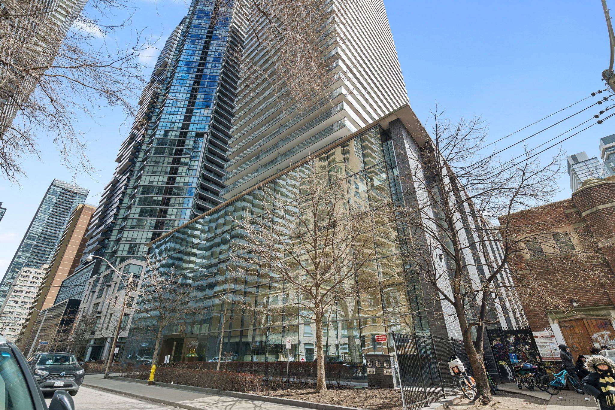 33 Charles ST #1101, Toronto C01, ON M4Y 1R9