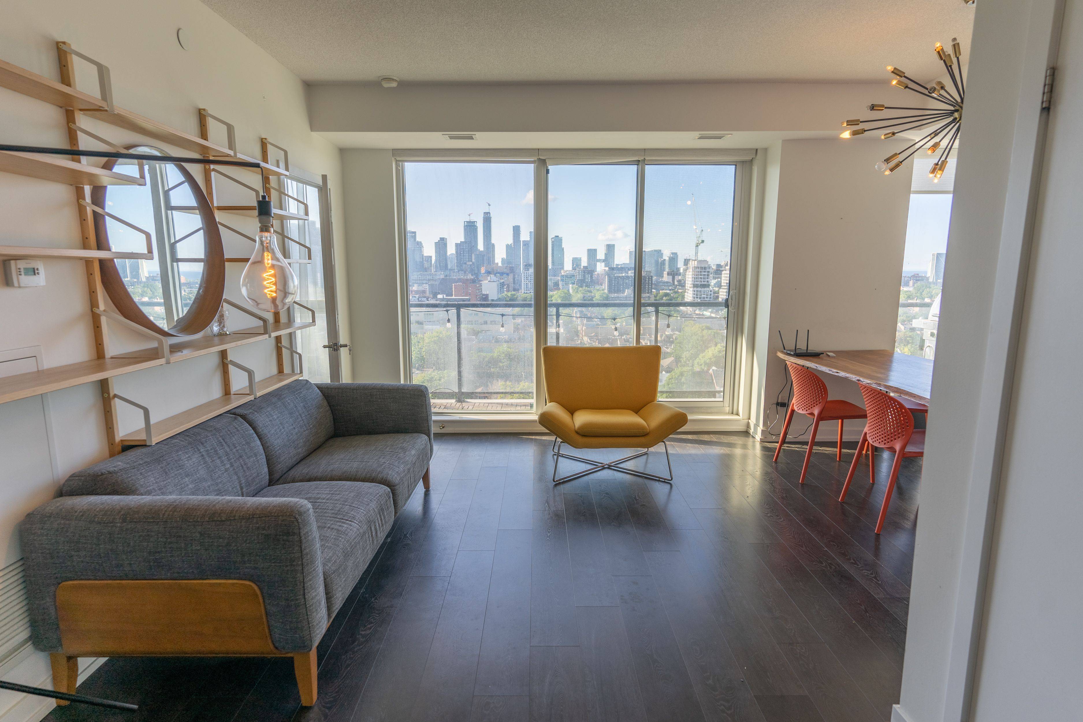 Toronto C01, ON M5R 0C2,297 College ST #1508