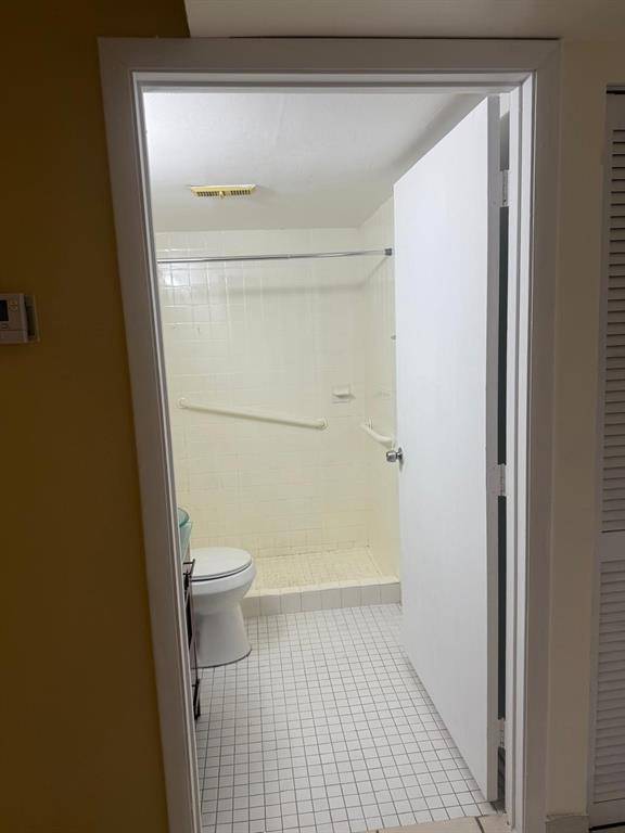 Pembroke Pines, FL 33024,501 NW 100th Pl #101
