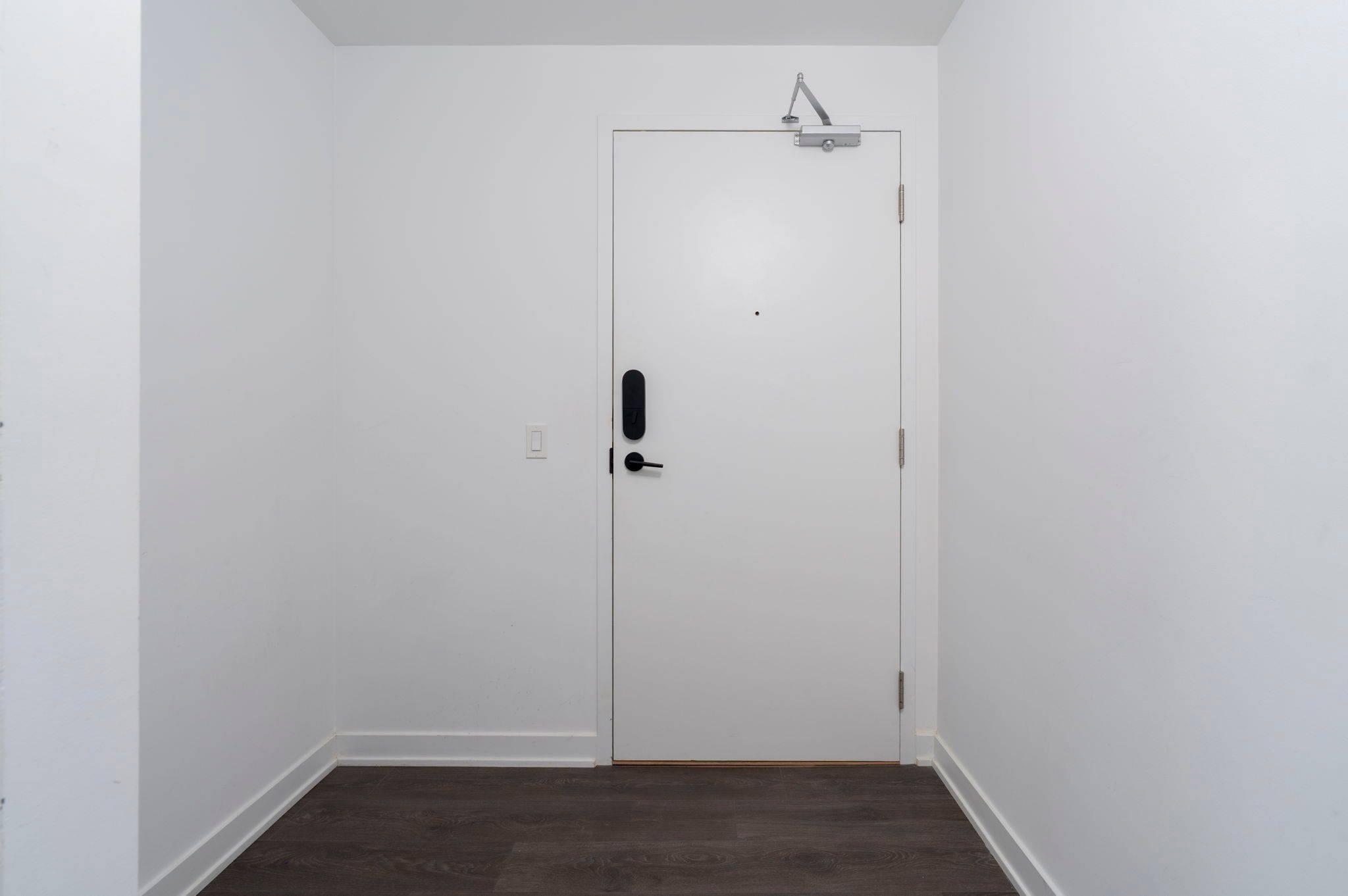 Richmond Hill, ON L4B 0H4,85 Oneida CRES #303
