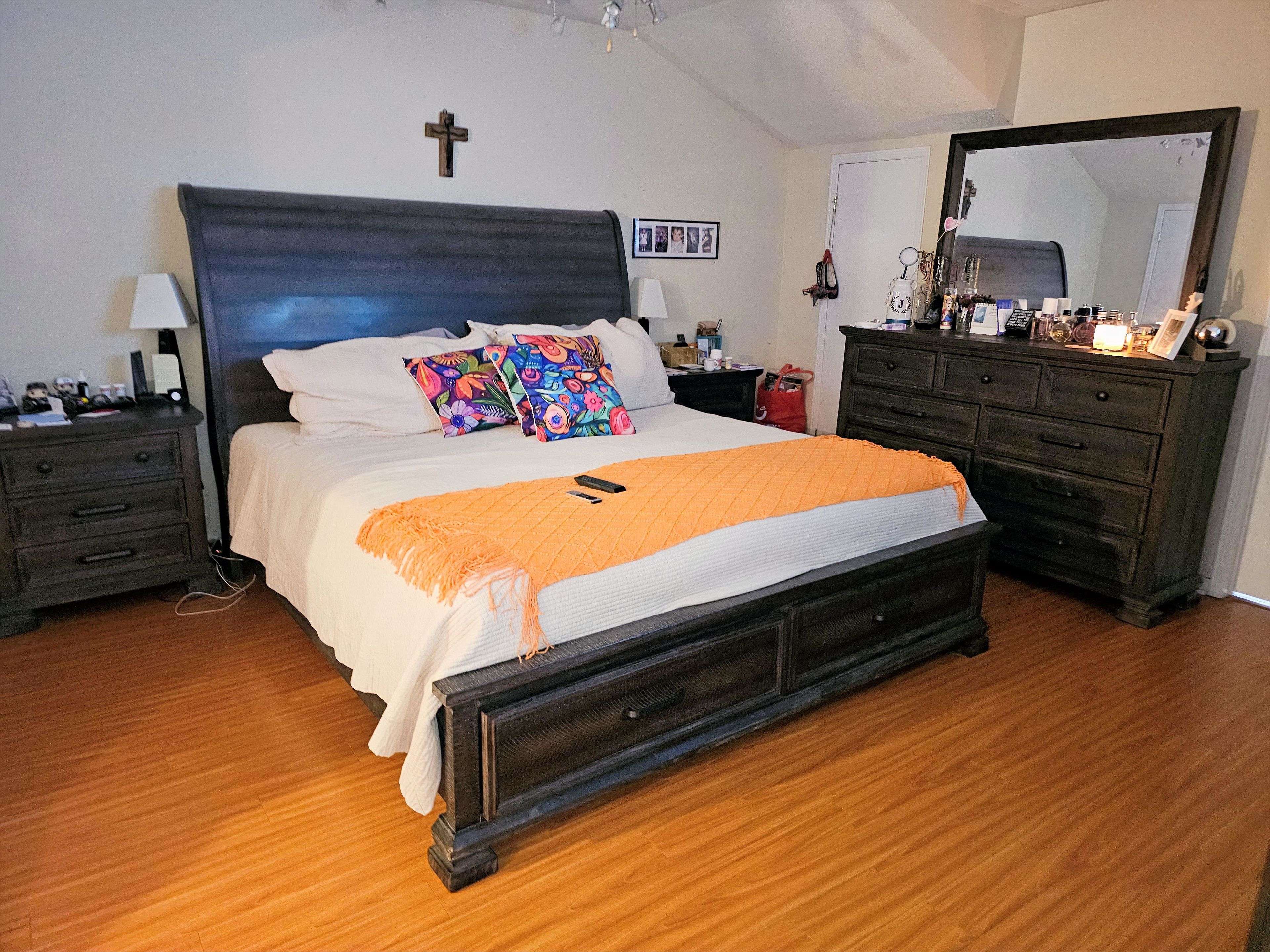 Vaughan, ON L4L 9C9,180 Blue Willow DR #27