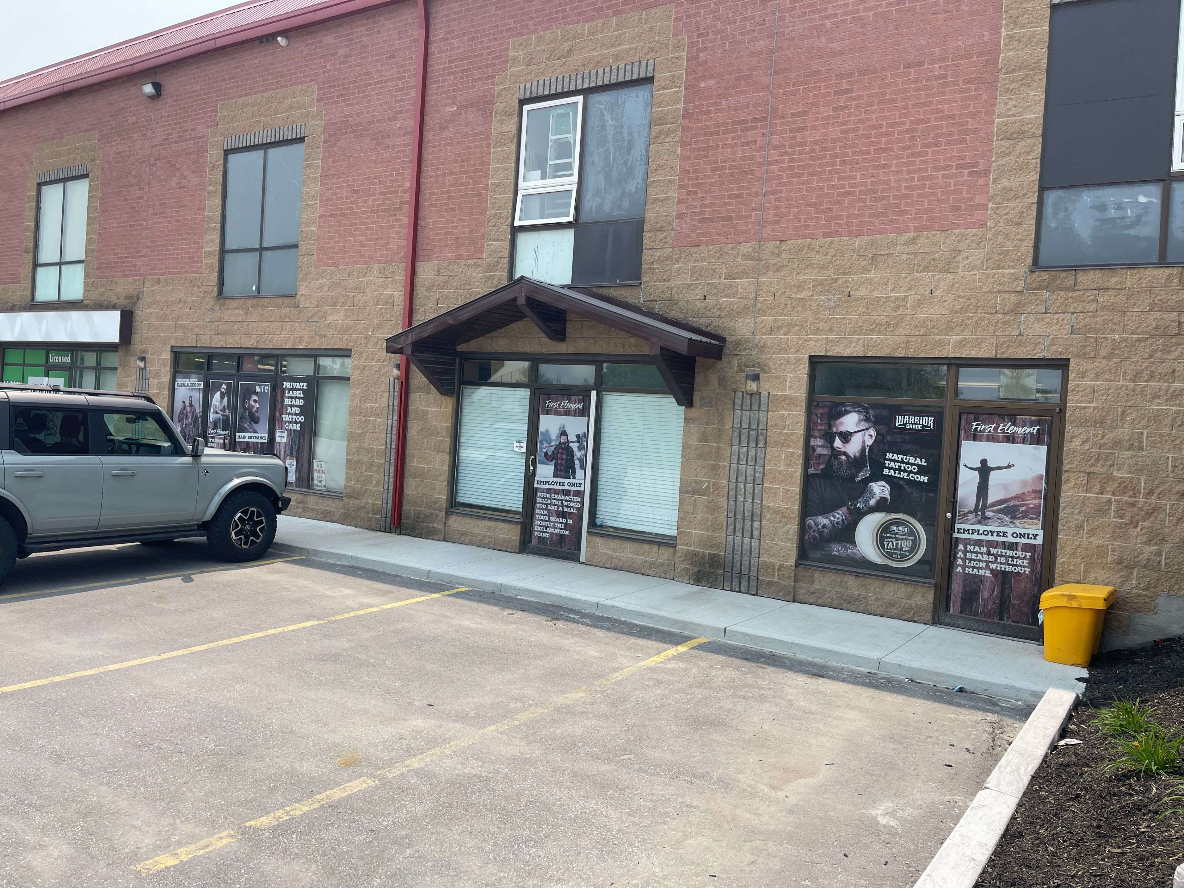 Midland, ON L4R 0B7,815 King ST #12