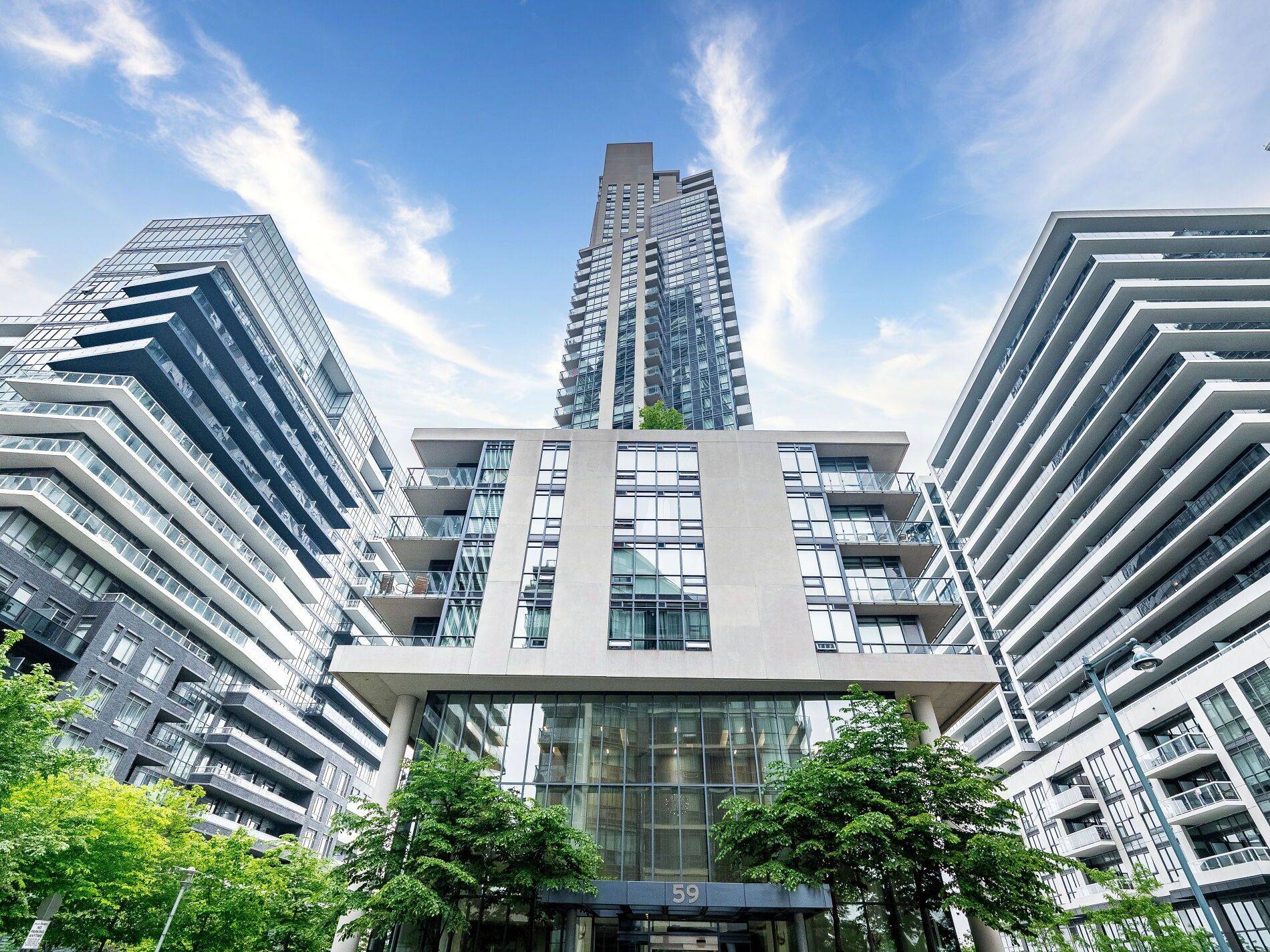 Toronto W06, ON M8V 0C4,59 Annie Craig DR #1003