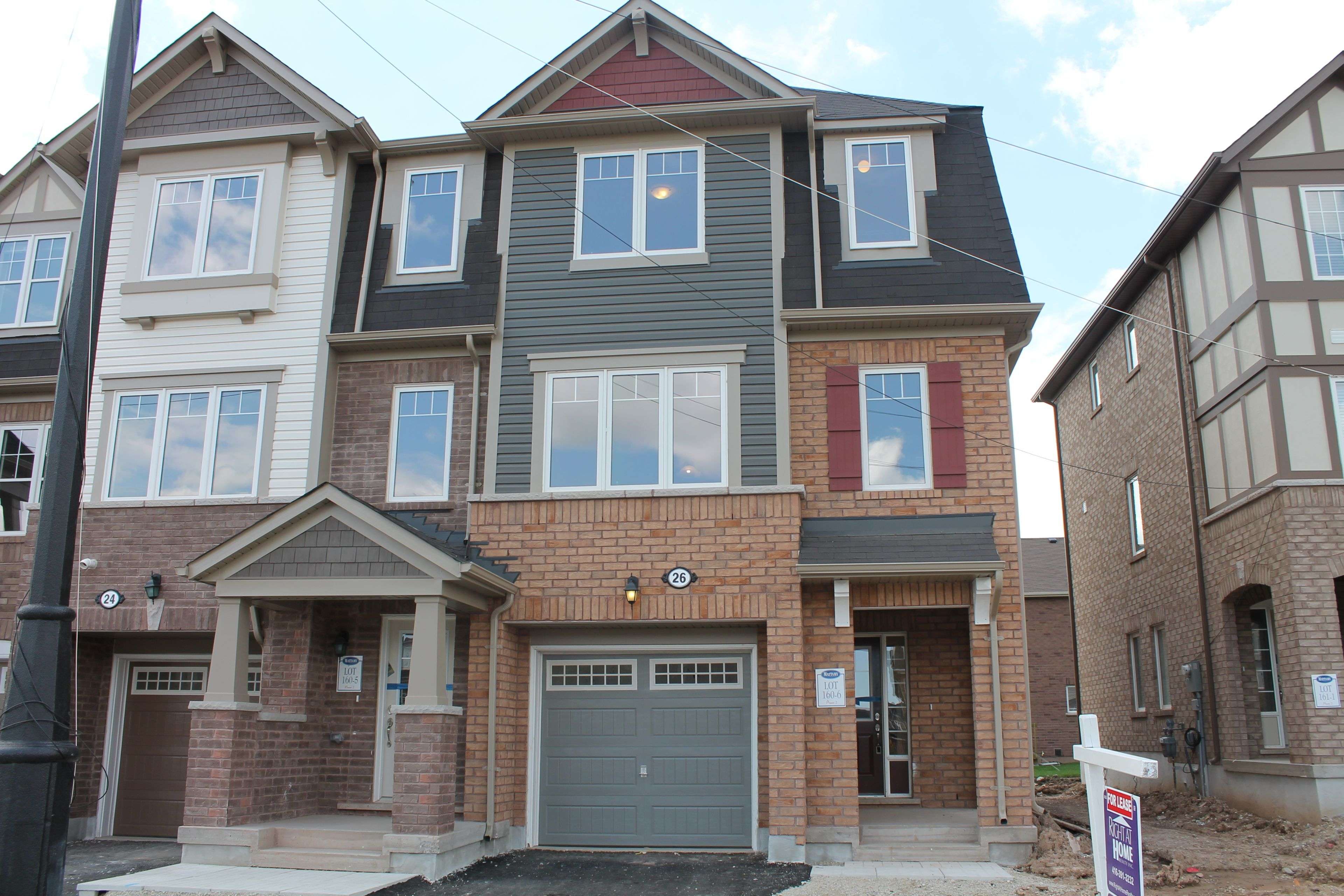 26 Memory LN, Brampton, ON L7A 0W5
