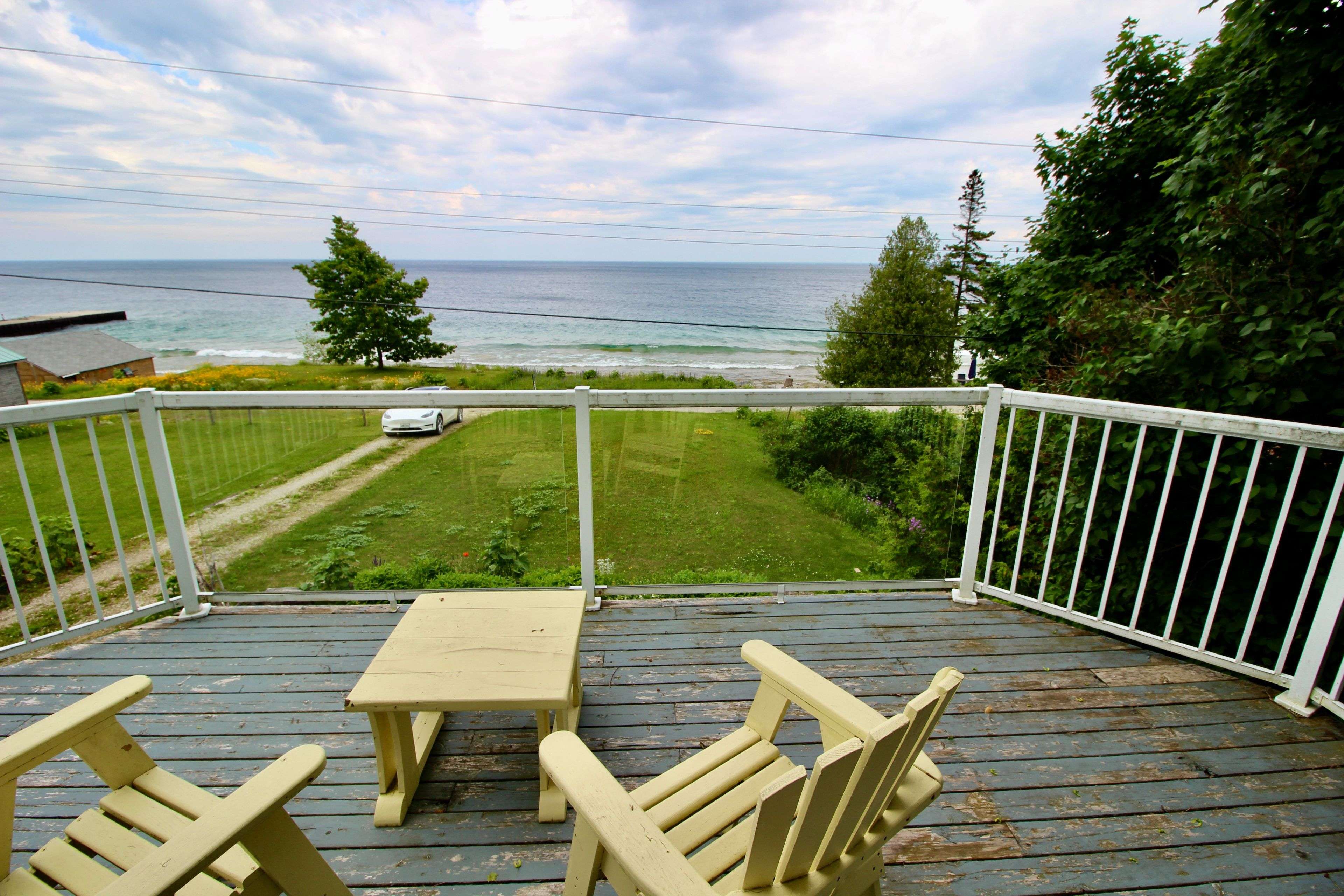 Northern Bruce Peninsula, ON N0H 1Z0,14 Dock LN