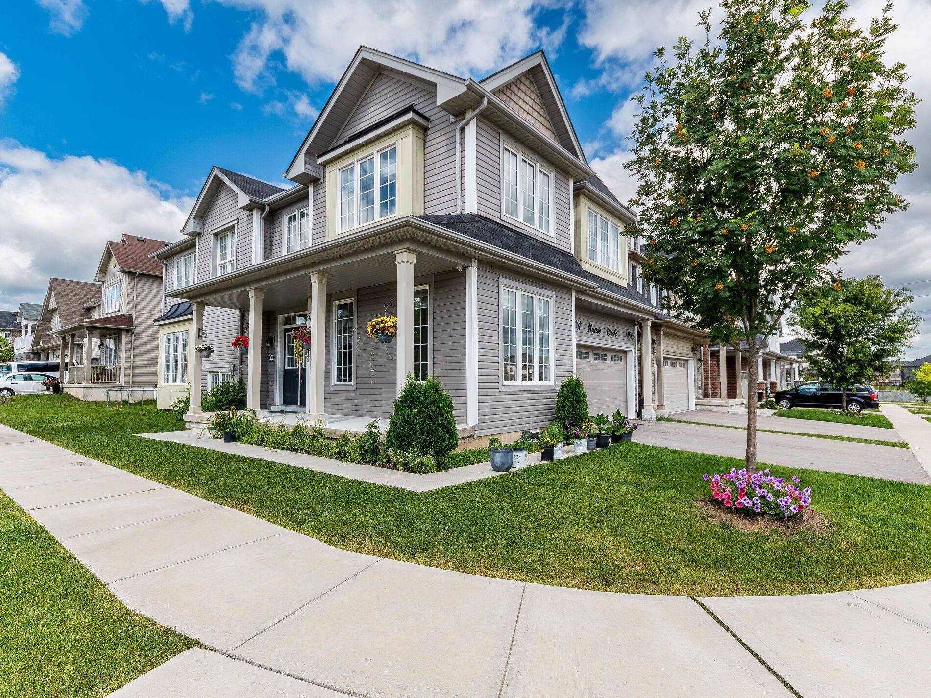 Brantford, ON N3T 0R3,161 Munro CIR E