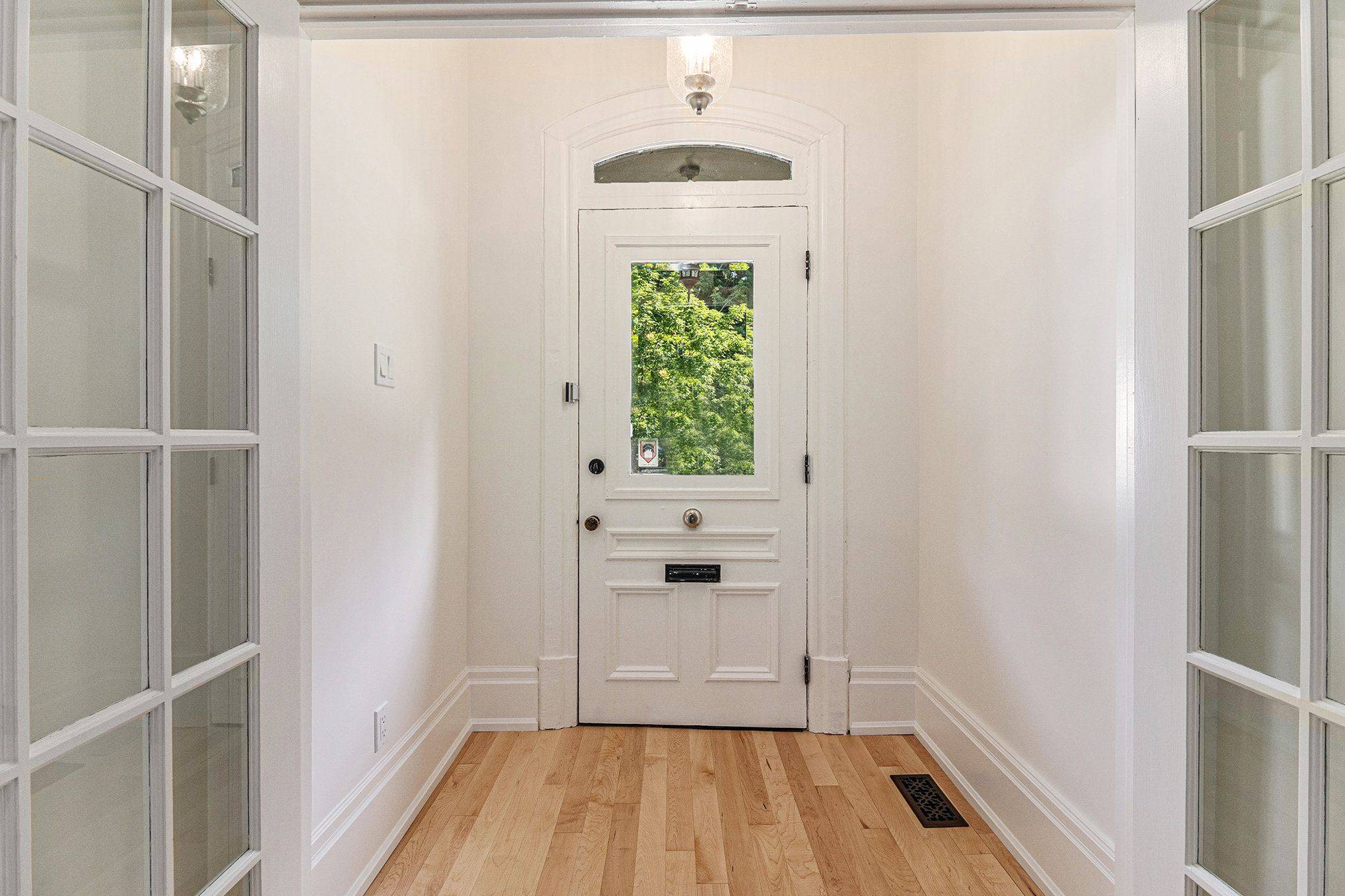 New Edinburgh - Lindenlea, ON K1M 2B5,167 Mackay ST