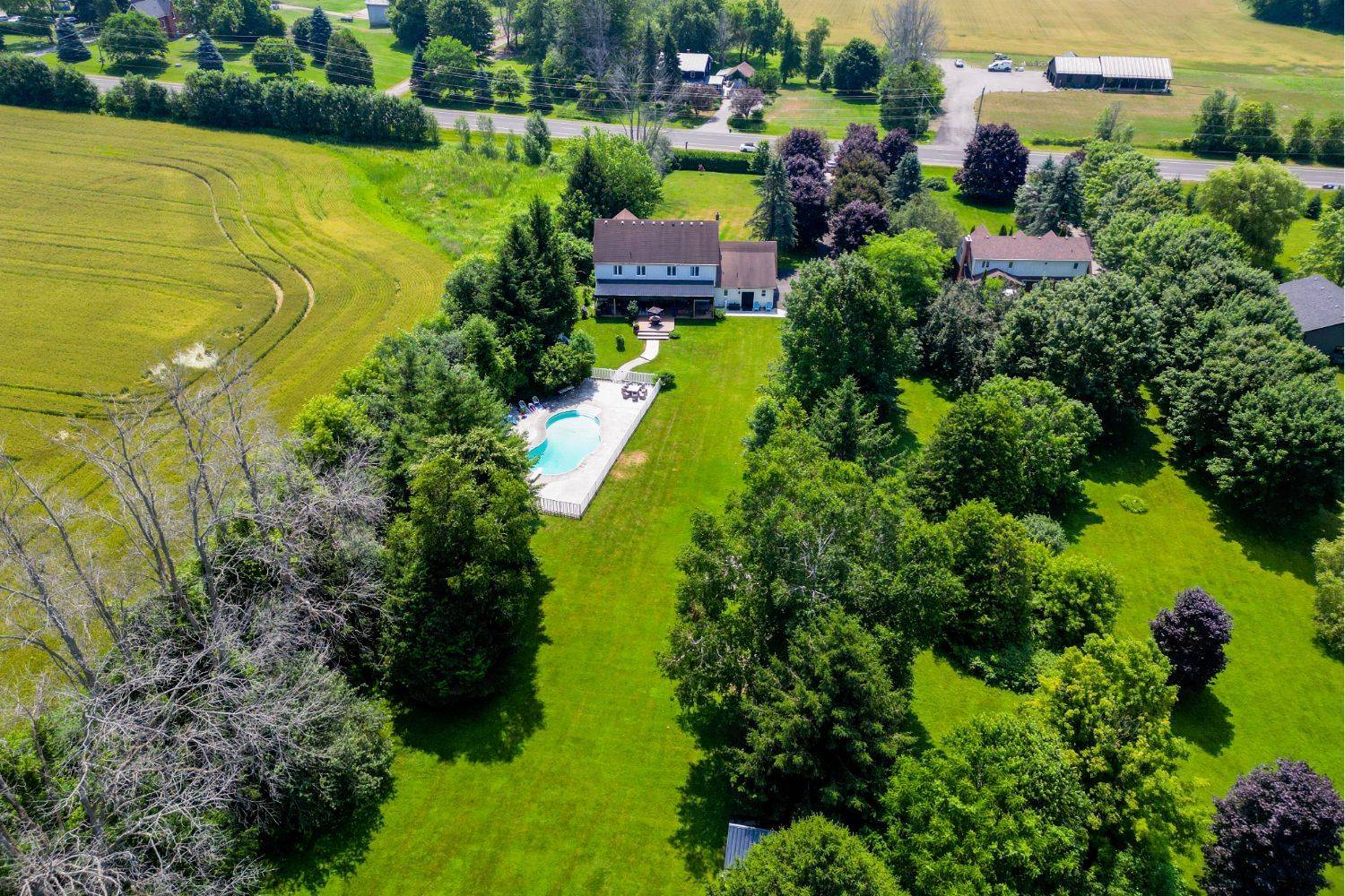 Hamilton Township, ON L1A 3V6,7166 Dale RD
