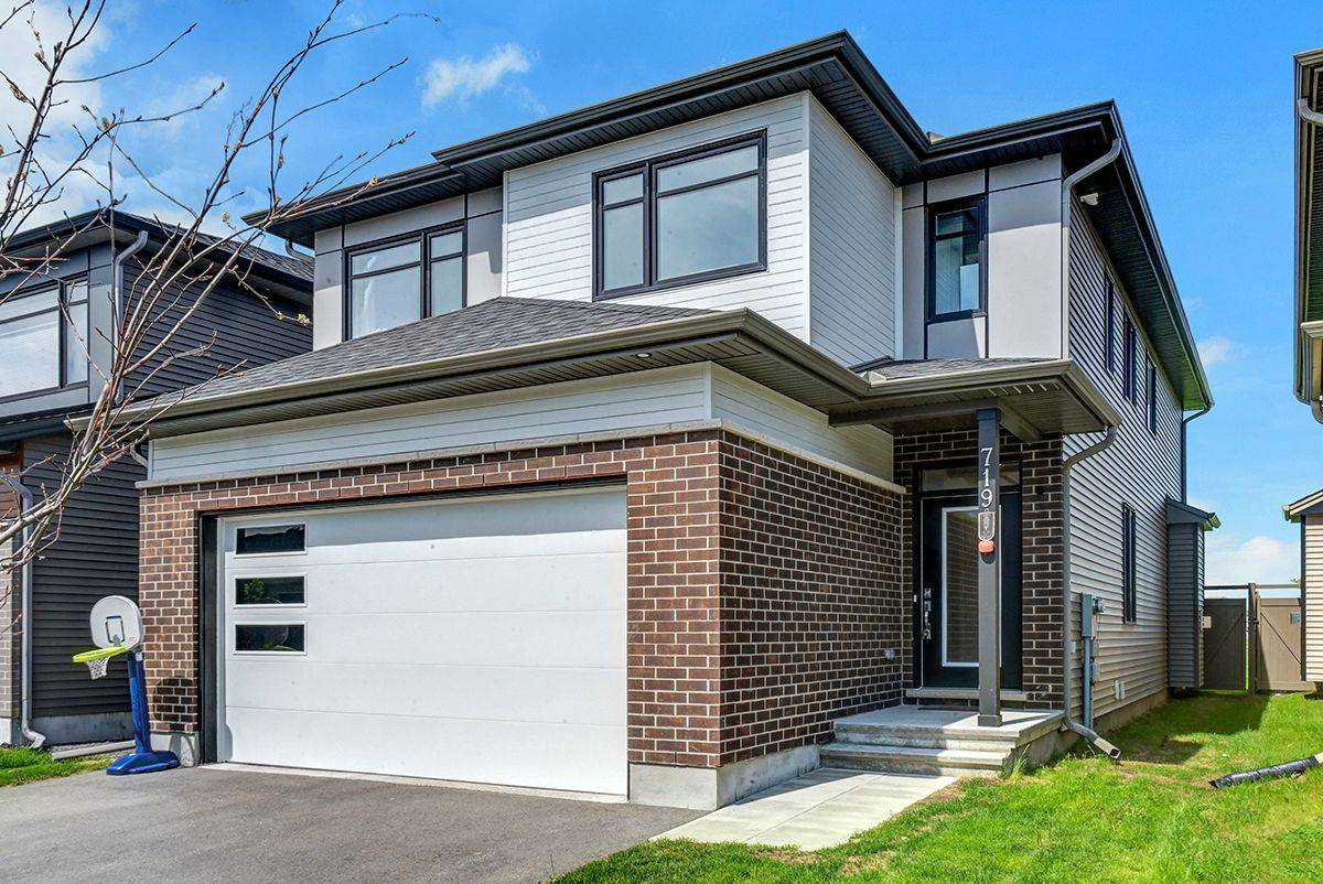 Stittsville - Munster - Richmond, ON K2S 2W7,719 Painted Sky WAY