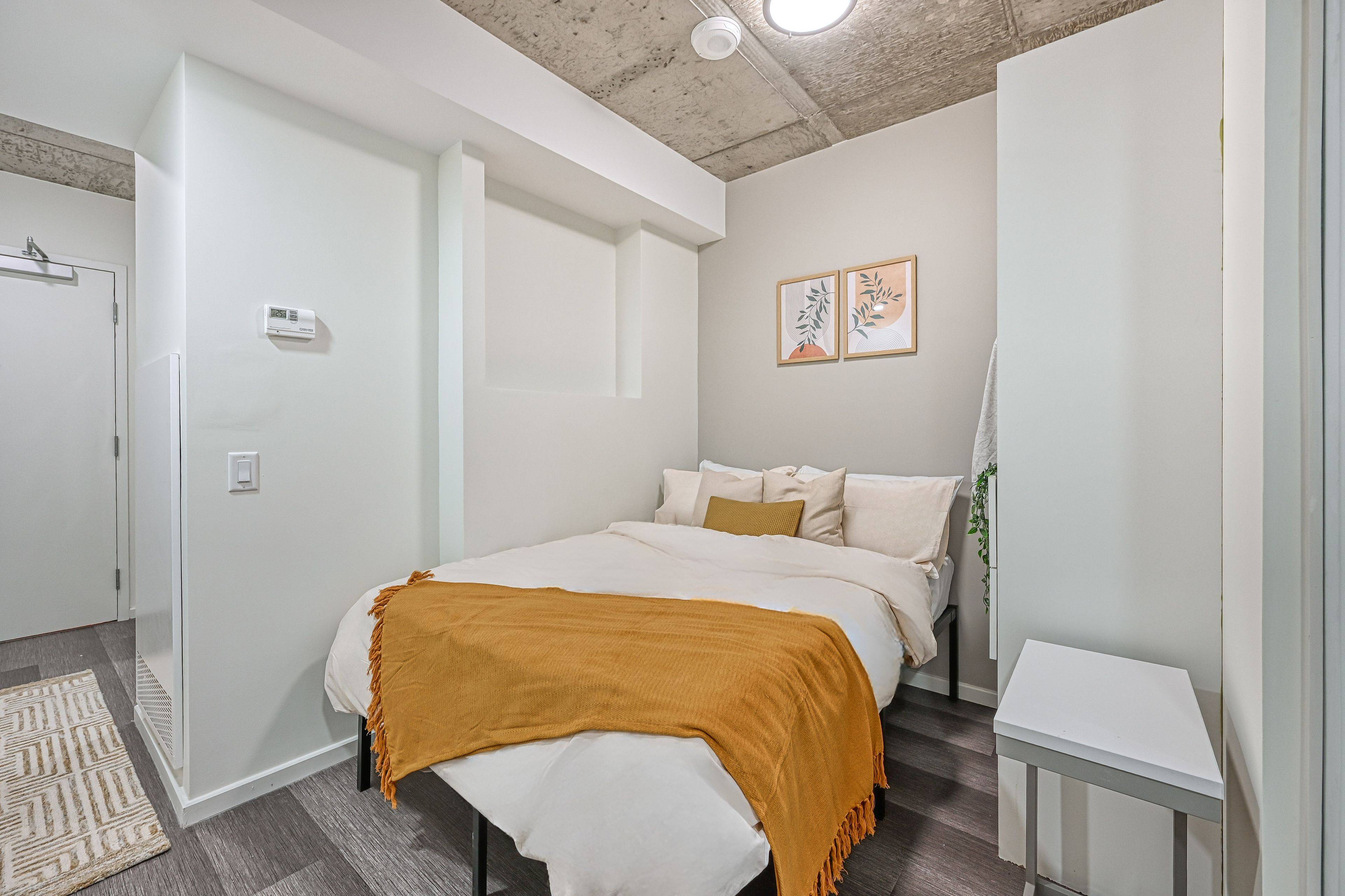 Lower Town - Sandy Hill, ON K1N 6A9,211 Besserer ST #B607