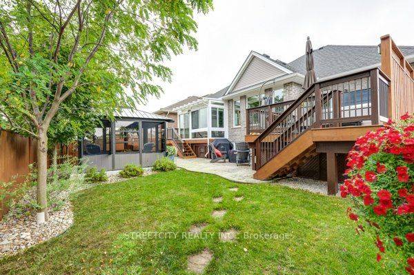 St. Thomas, ON N5R 0H5,32 Acorn TRL
