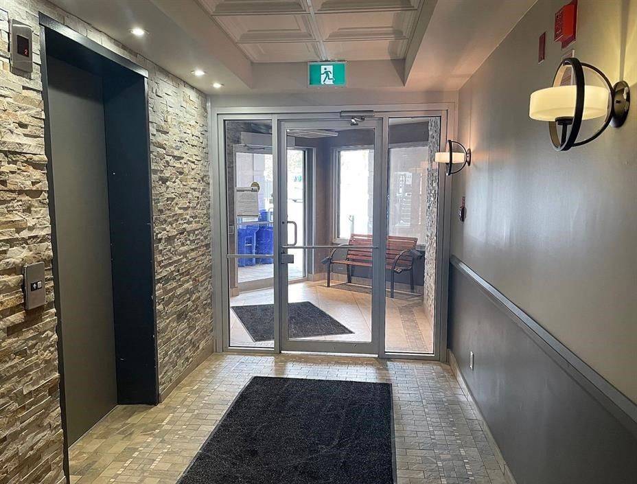 London North, ON N5X 3T5,1 Jacksway CRES #309