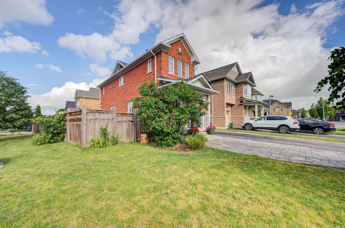 Whitchurch-stouffville, ON L4A 0S3,10 Ida Jane GRV