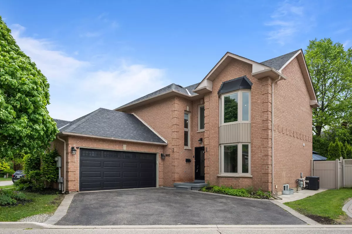 Mississauga, ON L5N 5H8,6682 Snow Goose Lanes LN
