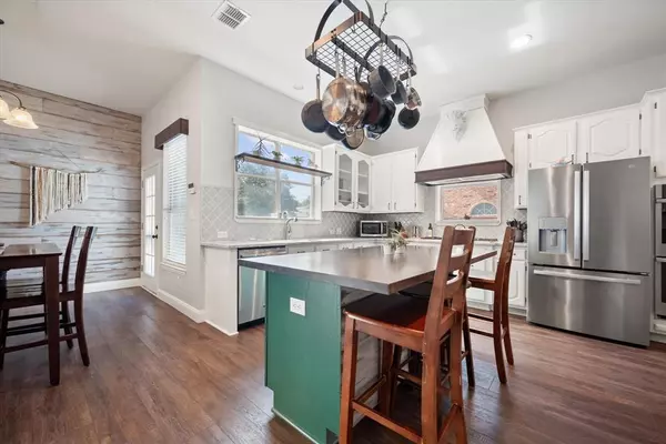 Flower Mound, TX 75028,1817 Meadow Ridge Drive