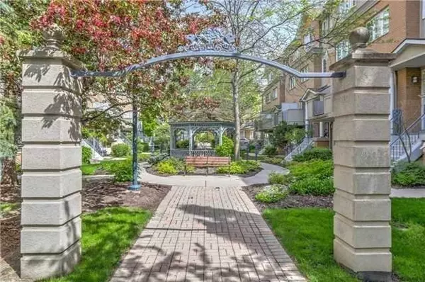 Toronto C14, ON M2N 6W7,28 Sommerset WAY #1636