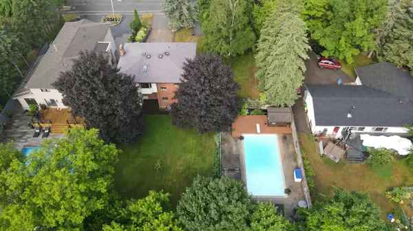 Pickering, ON L1V 1L5,1873 Woodview AVE