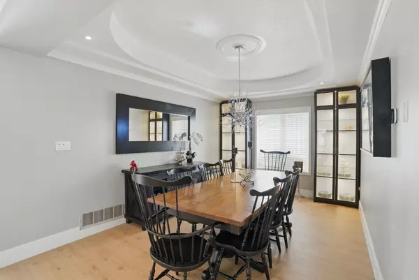 Whitby, ON L1P 1P5,14 Mackey DR
