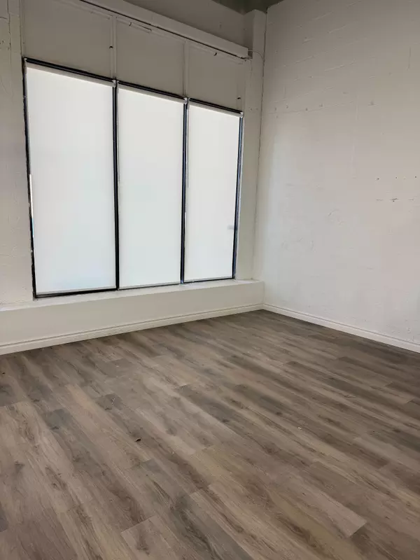Richmond Hill, ON L4C 9Y7,604 Edward AVE #15