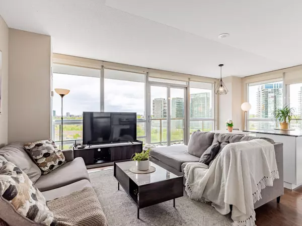15 Legion RD #1804, Toronto W06, ON M8V 0A9