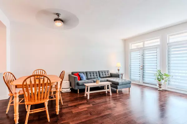 Toronto W06, ON M8W 1P4,3531 Lake Shore BLVD W #105