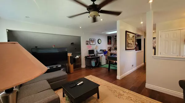 Milton, ON L9T 2M1,321 Halton AVE