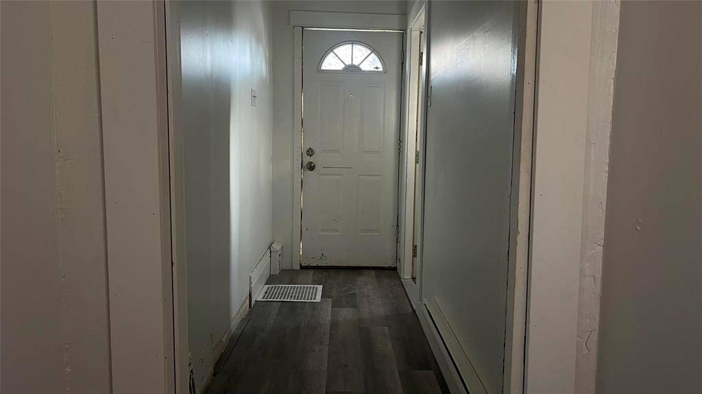 Winnipeg, MB R2W 1S1,315 Redwood AVE