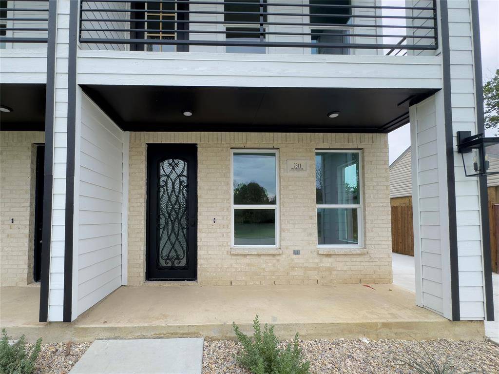 Fort Worth, TX 76110,2309 Benbrook Drive