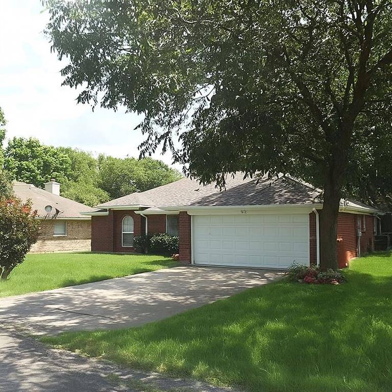 313 Bowie Street, Royse City, TX 75189