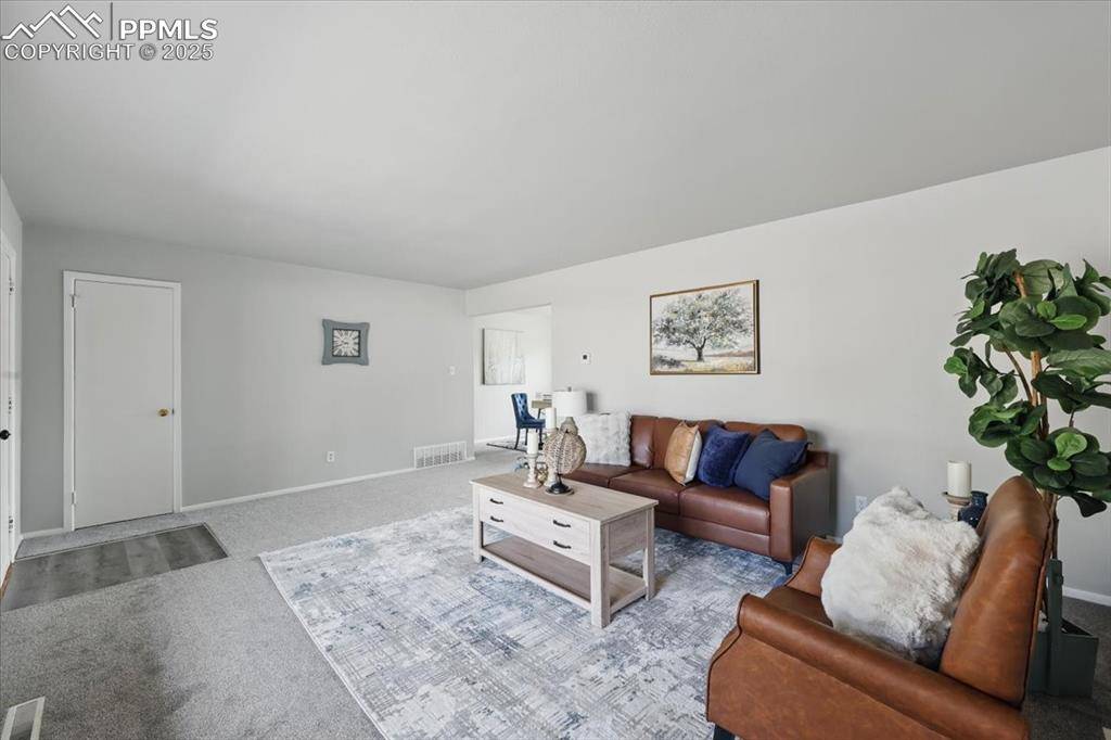 Colorado Springs, CO 80911,308 Steven DR