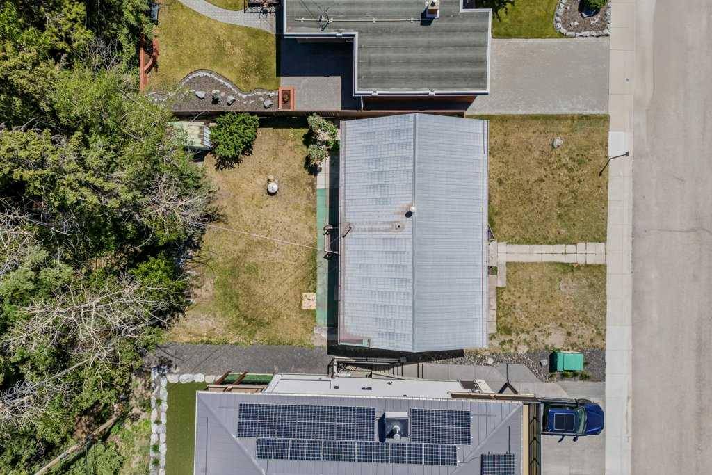 Canmore, AB T1W 1Z1,4 Mount Rundle PL