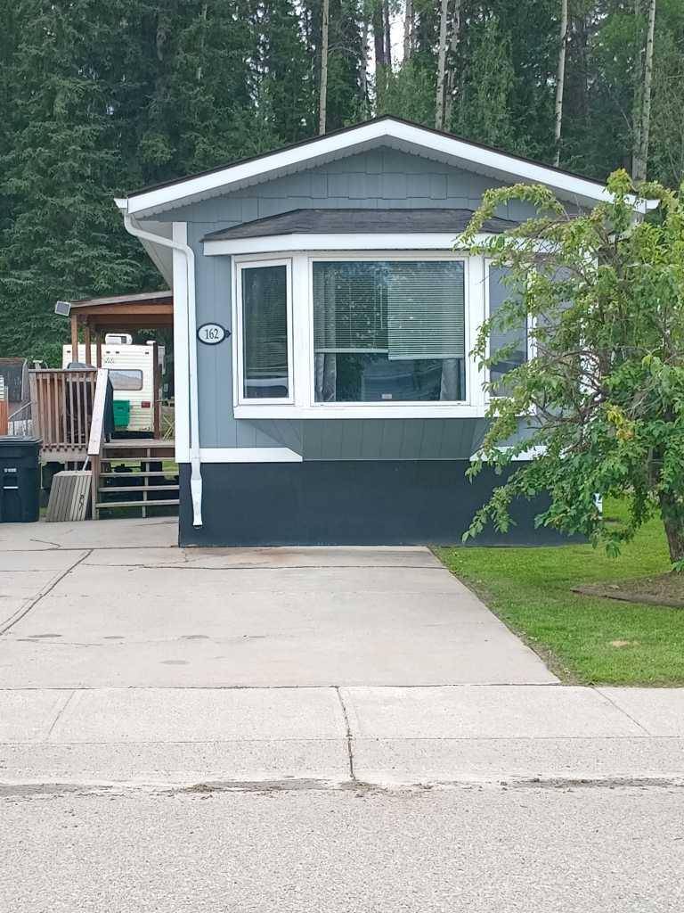 162 Skogg AVE, Hinton, AB T7V 1A5