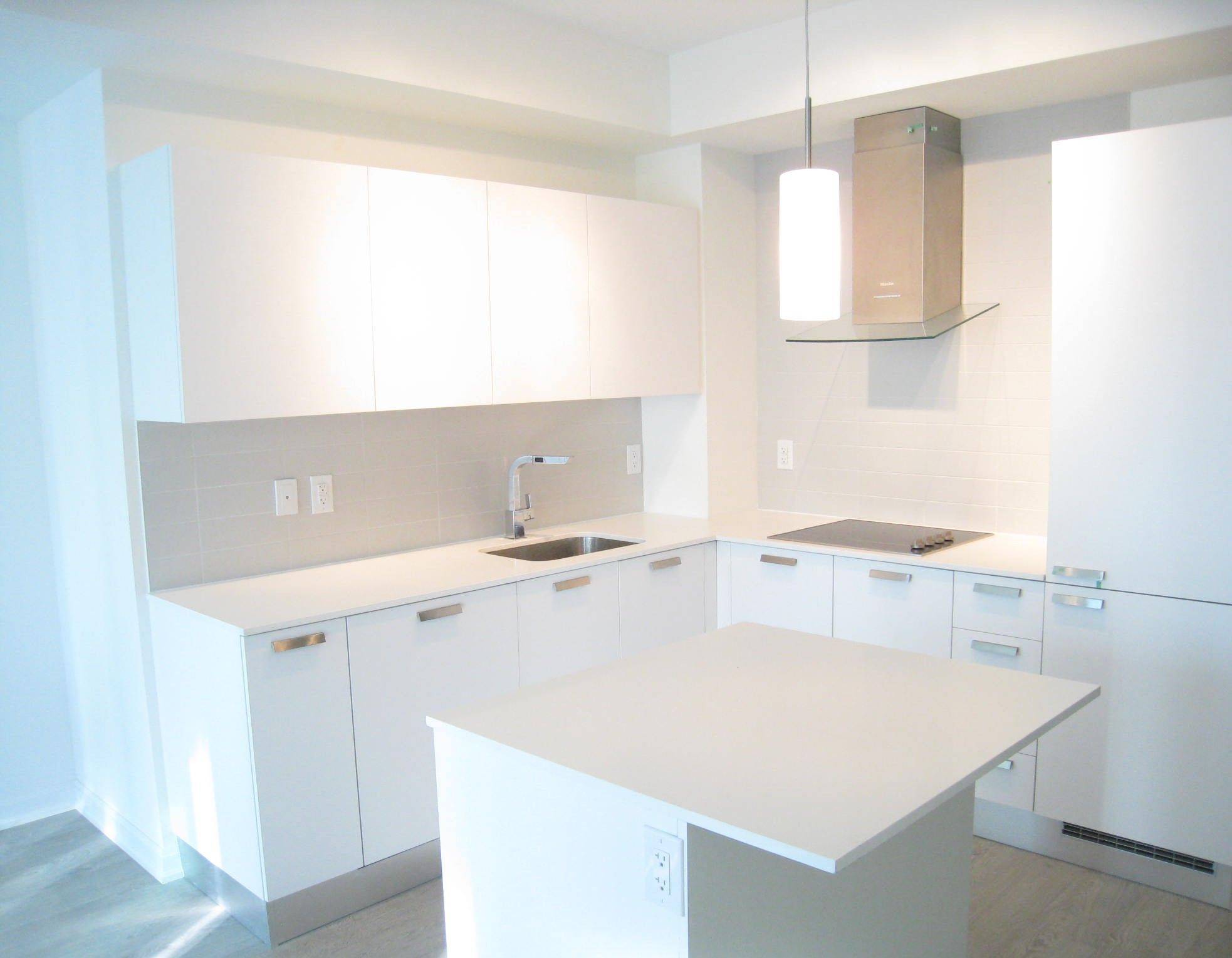Toronto C07, ON M2N 0H3,9 Bogert AVE #1509