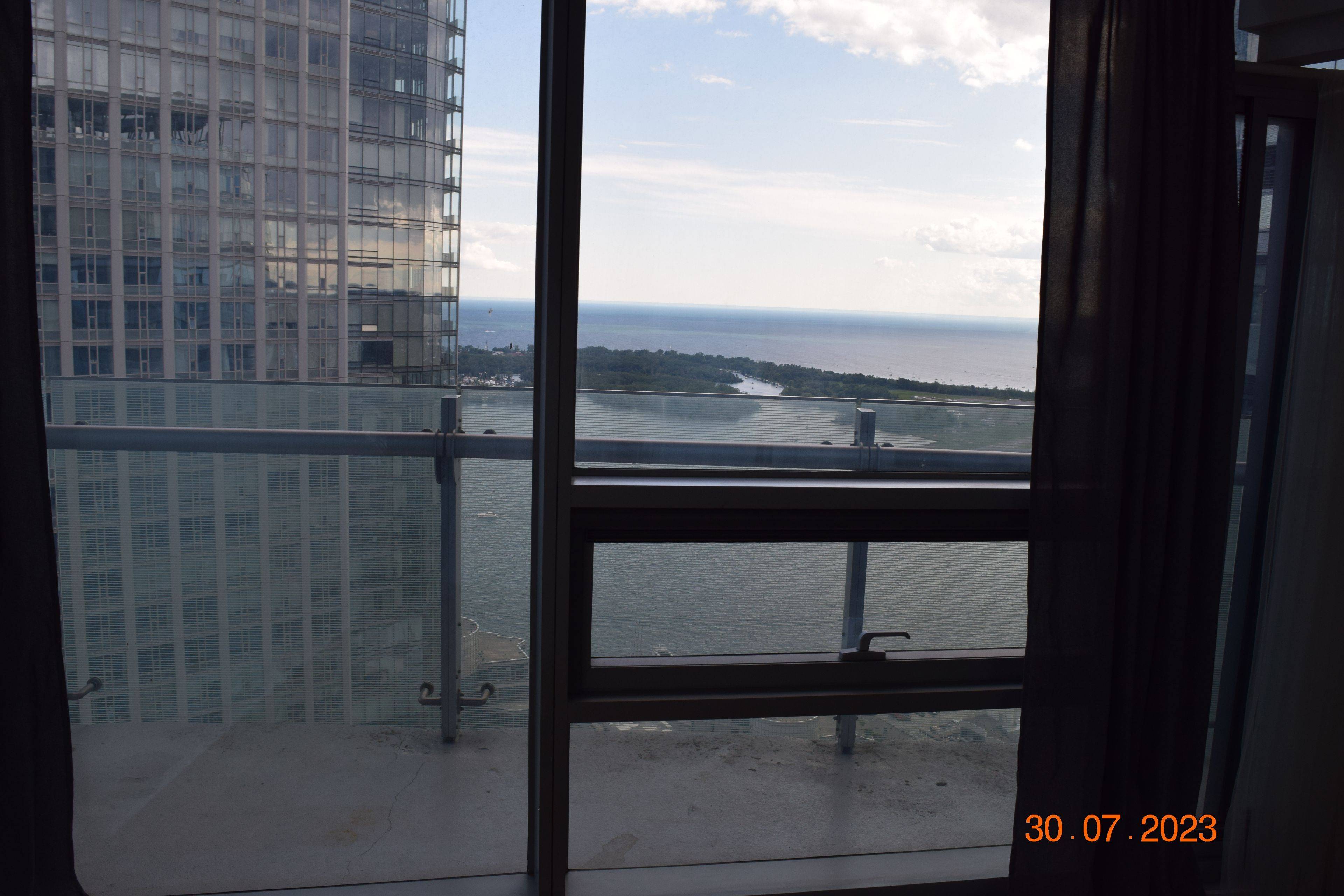 Toronto C01, ON M5J 0B1,14 York ST #5705