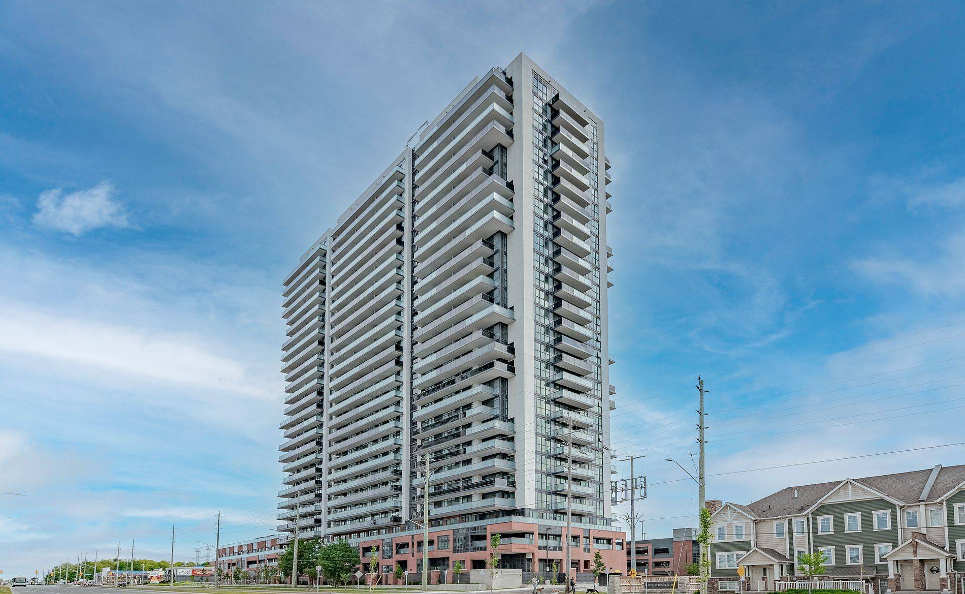 2545 Simcoe ST N #2005, Oshawa, ON L1L 0W3