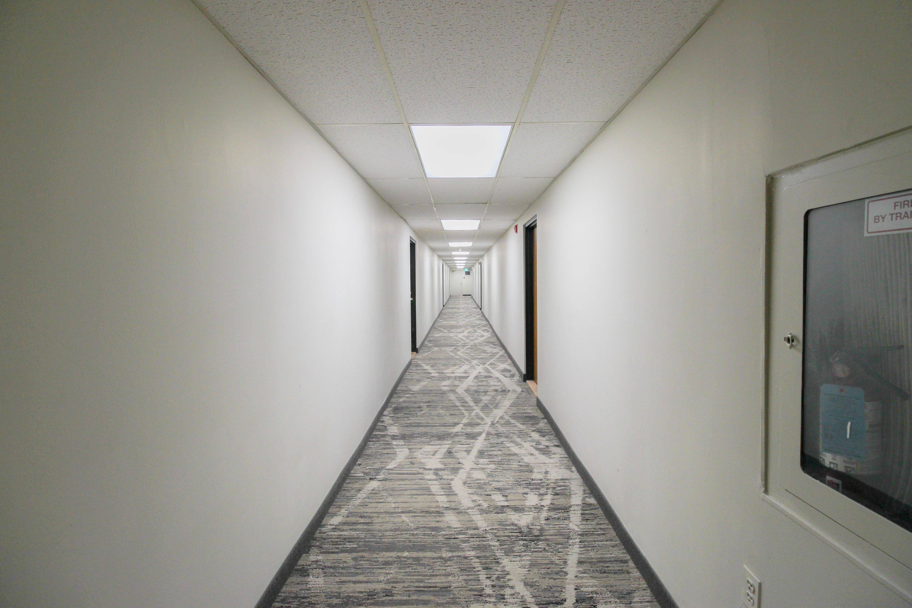 Oshawa, ON L1H 4C2,454 Centre ST S #112