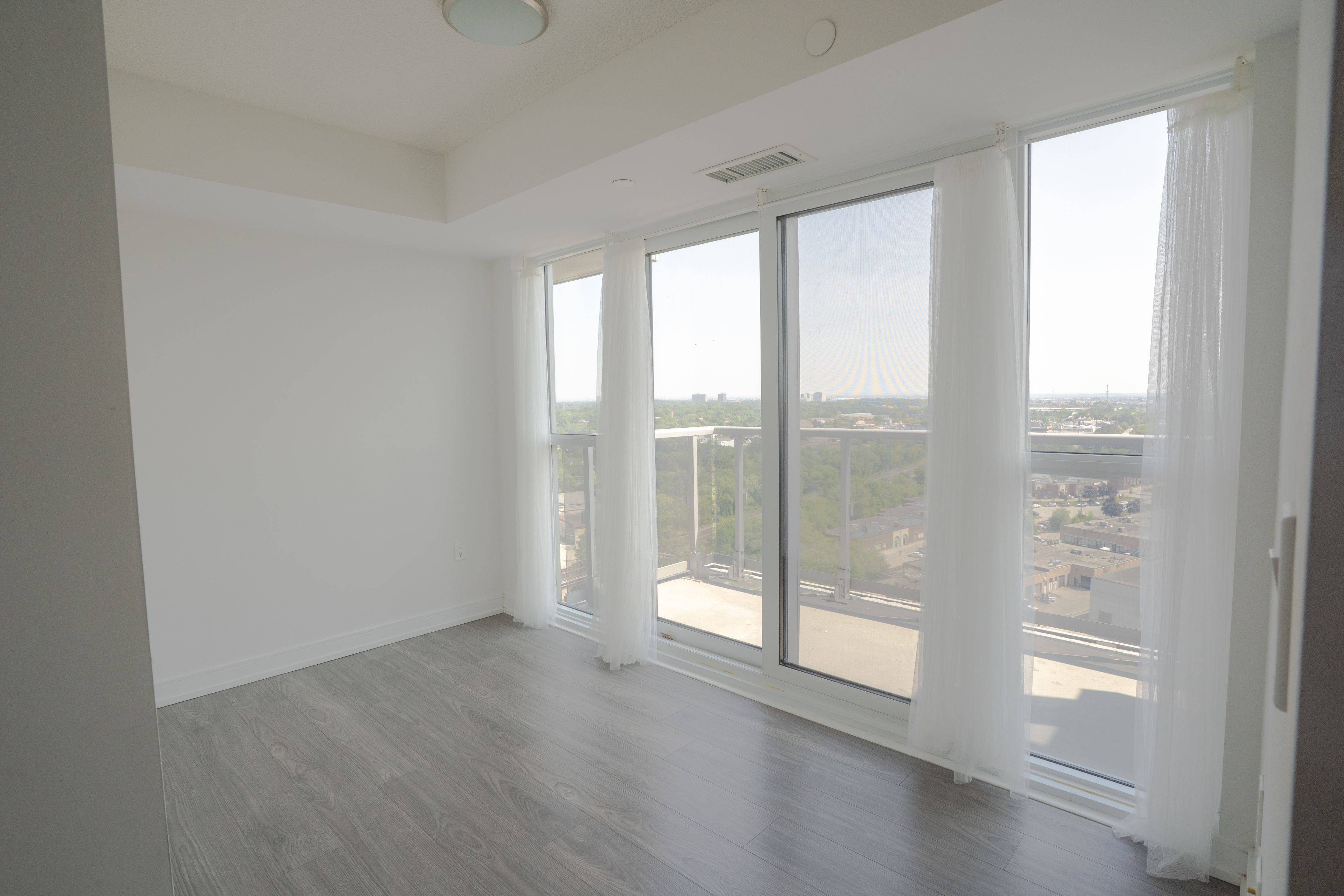 Toronto E07, ON M1S 0N4,225 Village Green SQ #1708