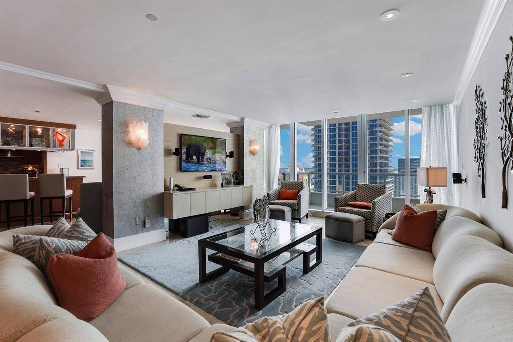 Fort Lauderdale, FL 33304,1 N Fort Lauderdsale Beach Blvd #1907